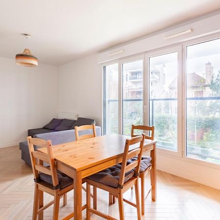 Apart Neuf Quartier Sympa 부와-꼴롱브 외부 사진