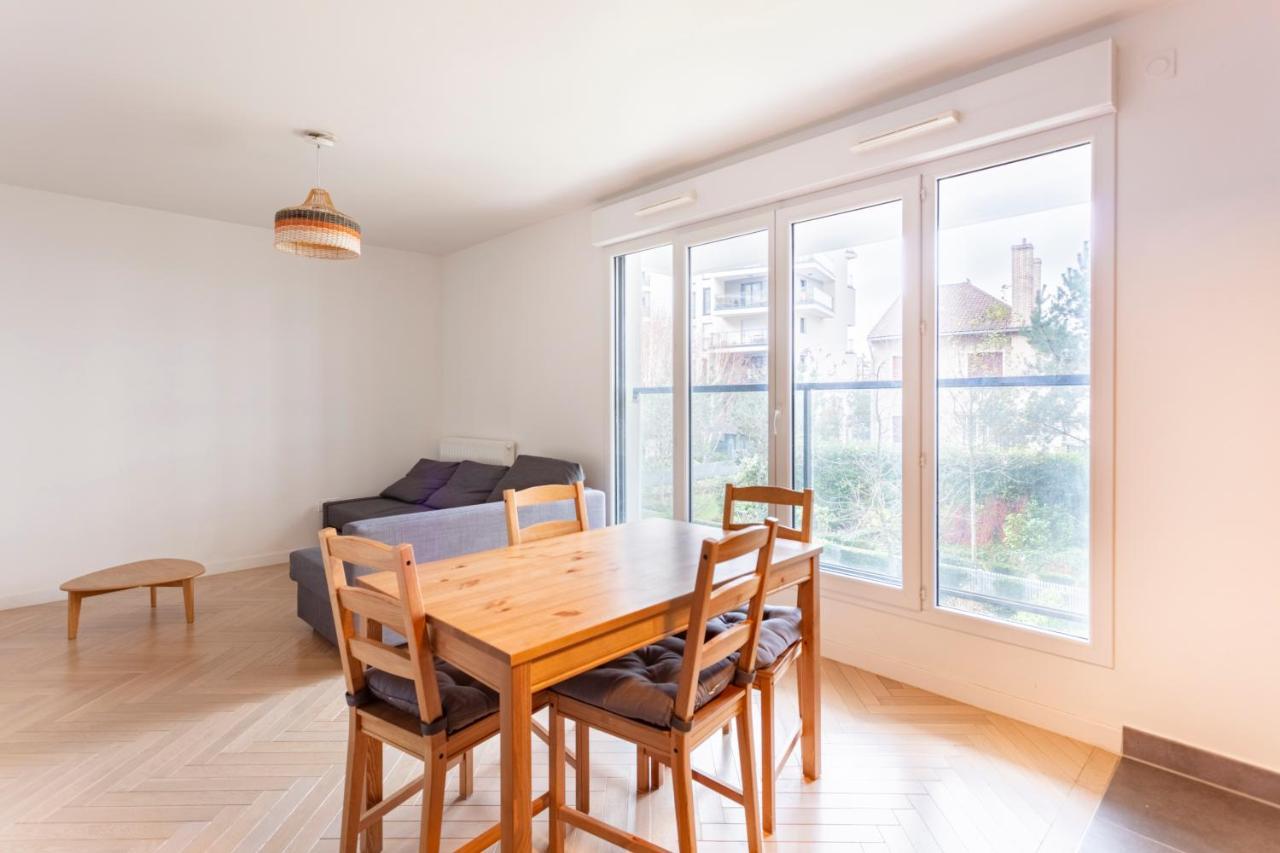 Apart Neuf Quartier Sympa 부와-꼴롱브 외부 사진